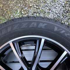 80系ノア用スタッドレスタイヤ