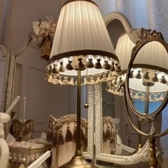 ロココ調テーブルランプ