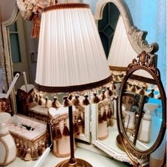 ロココ調テーブルランプ