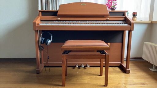 【中古】KAWAI　04年電子ピアノ　椅子あり