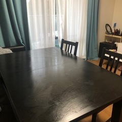 IKEA ダイニングテーブル　(10/31まで)