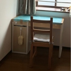 中古IKEAデスク（椅子付き）