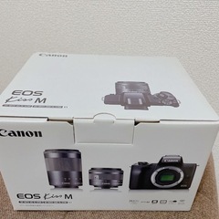 Canon EOS KISS M Wズームキット BK 