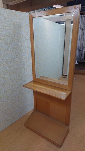 美容院用の鏡、ミラー。オーダーメイドのオリジナル家具です。