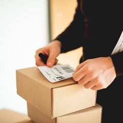 Amazonの配送スタッフ　初期費用不要/未経験可/軽貨物