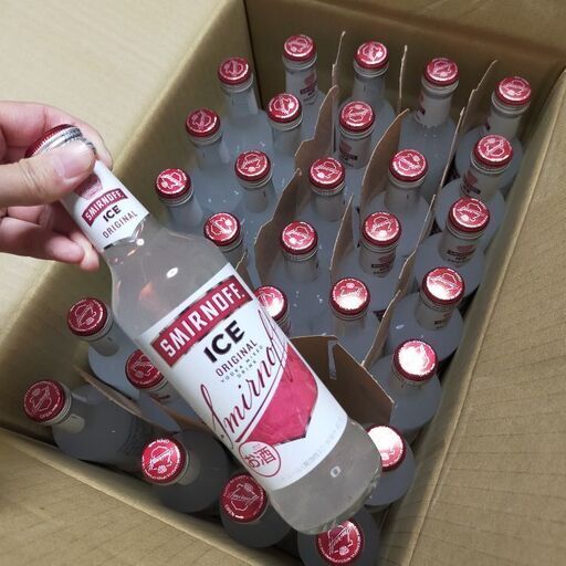 横浜市南区  8000円　40本 スミノフアイス　　アルコール ドリンク　お酒
