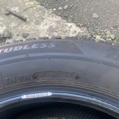 195/65R15 スタッドレスタイヤ4本　VRX2！