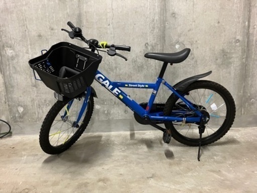 美品状態良好18インチ子供自転車　補助輪有り　スタンド有り