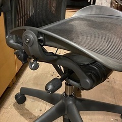 売約済み】 【実質表示価格より20％お値引き！！】 Aeron Chairs 