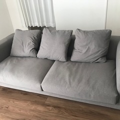【再値下げしました】3人掛け布ソファー