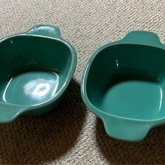 緑のグラタン皿　2個