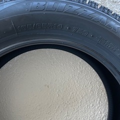 20年製新品スタッドレスタイヤ 155/65R14 決まりました