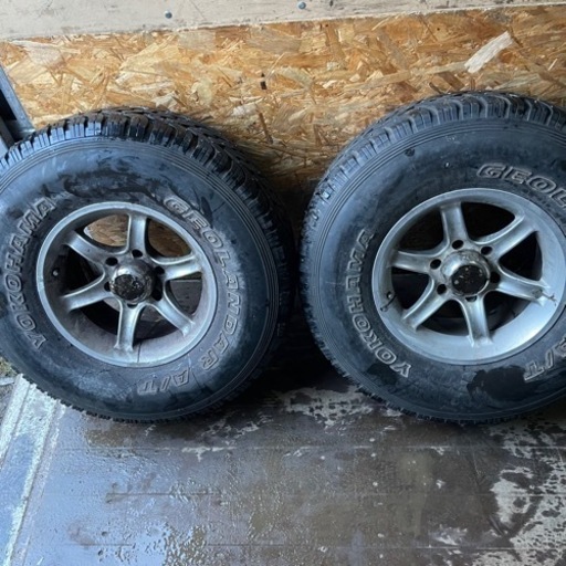 ランクル スパイクタイヤ LT 285/75R16 アルミホイール付き YOKOHAMA 