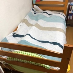 2段ベッドの一段だけを譲ります。