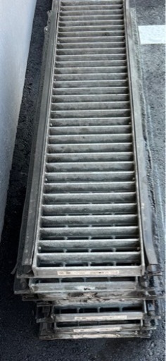 売却済　グレーチング　240ミリ　高さ32ミリ　8枚セット　中古 売却済 グレーチング 240ミリ 高さ32ミリ 8枚セット 中古