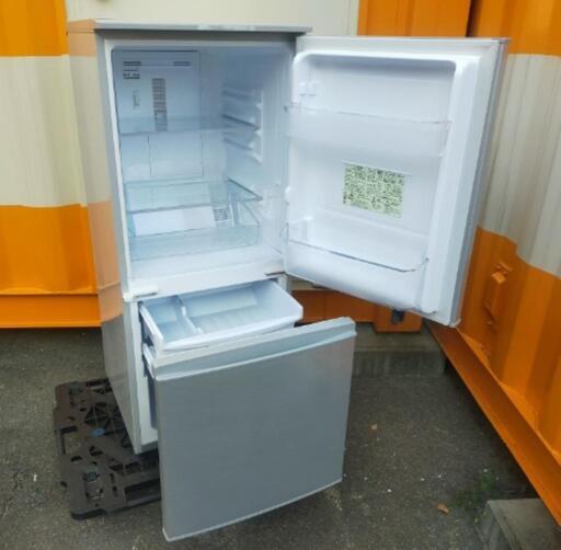 北九州市福岡市配達無料 シャープどっちもドア冷蔵庫