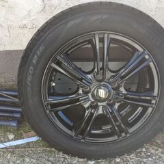 早めに準備！！！　今年の冬は寒い　セレナで使用！！　スタッドレス　195/60R16