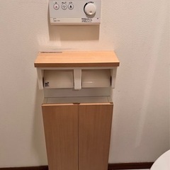 INAX リクシル　トイレ　温水便座　ウォシュレット　　収納棚　ホルダー紙巻器