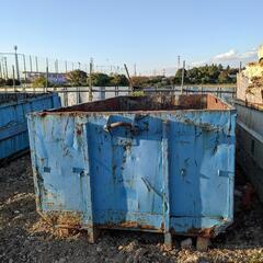 アームロール車にのせるコンテナ　8ルーベ