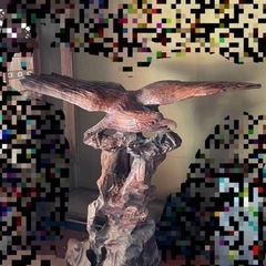 【ネット決済】鷹 一本木 彫刻置物