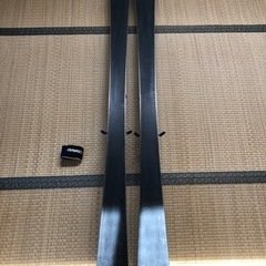 スキー板　VOLKS(フォルクル) 購入金額￥100.000