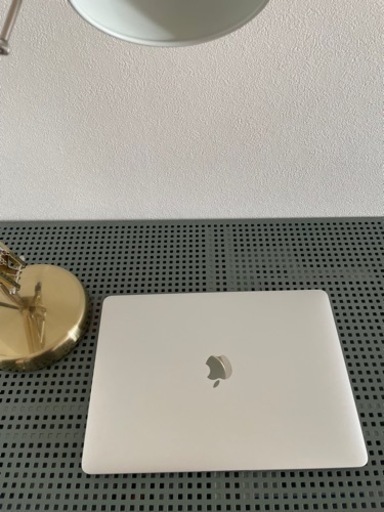 MacBook Air M1チップ　シルバー