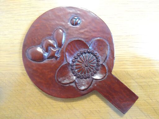 【中古品】鎌倉彫りの手鏡