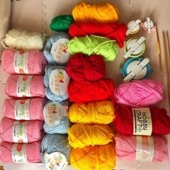 毛糸セット、ポンポン、かぎ編み