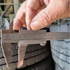 225.80R.17.5 タイヤのみ