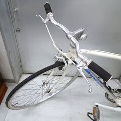 ロードバイク 丸石サイクル 700×28c アルミニウム  クロスバイク 自転車 ホワイト シルバー maruishi  苫小牧西店