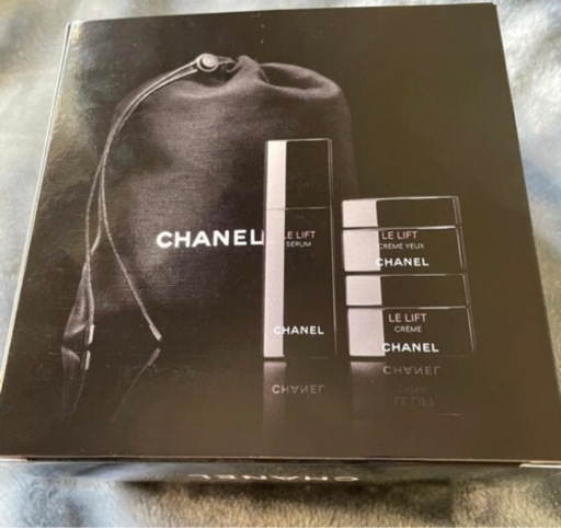 CHANELシャネル　LE LIFT セット