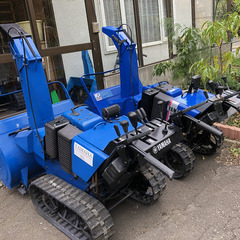 ヤマハ 除雪機 YT875E 電動シューター　8馬力 取り引き決定いたしました。 ヤマハ除雪機 YT875E 8馬力 HST サイド
