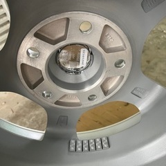 (取引中)新品未使用タウンエース、ライトエースS402M、S412M(バン、トラック)用13インチスタッドレスアルミセット