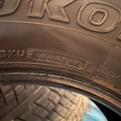 285/60/18 YOKOHAMA GEOLANDAR スタッドレスタイヤ