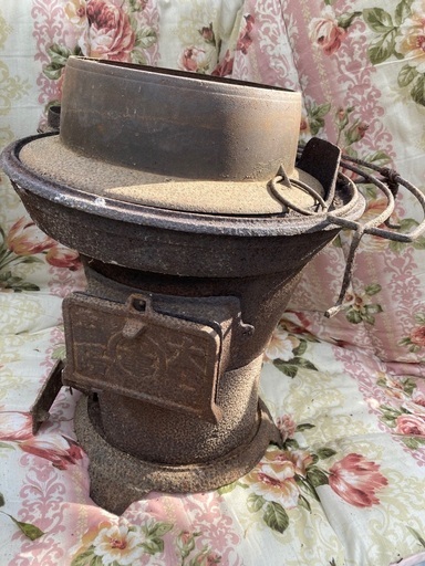 コレクション レトロ薪ストーブ 一部割れ 