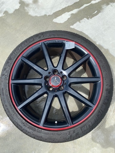メルセデスベンツ純正GLA45Edition1専用20インチホイール！