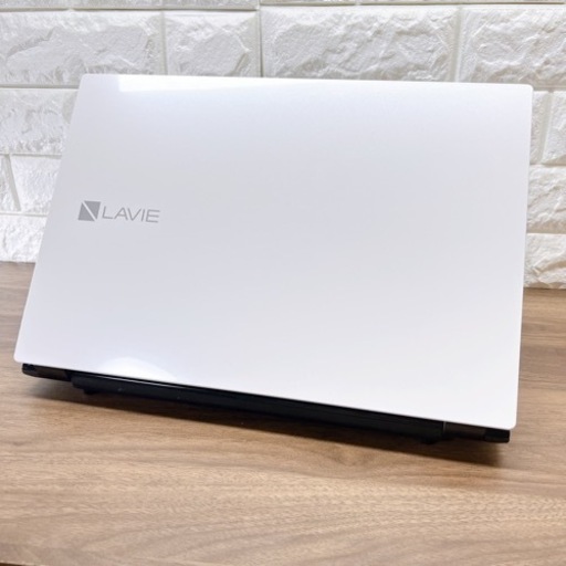 美品】ホワイト Lavie☘第7世代Core i7☘爆速SSD512GB搭載！ NECノート
