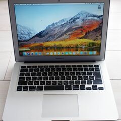美品　MacBookAir 2011