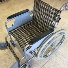 【中古】幸和製作所 車椅子 B-31