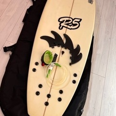 値下げしました】R5MOVES サーフボード ショート