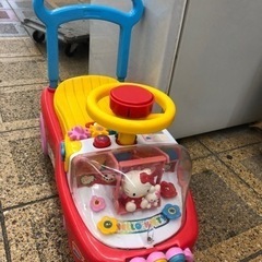 キティー　おもちゃ　車　のりもの