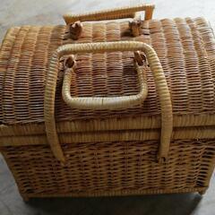 【値下げしました】竹製の籠バッグ