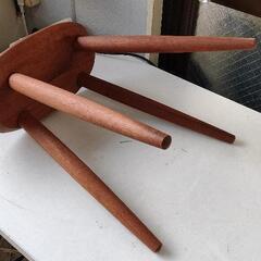 1030-169 cosine スツール