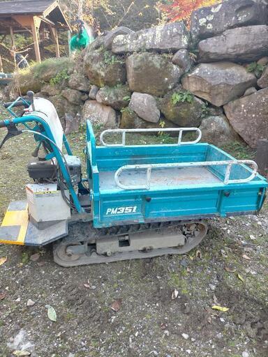 クローラ運搬車　手動ダンプ機能付