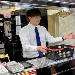 安定収入　DVD&ネットルーム　フロントスタッフ　金太郎 貝塚店