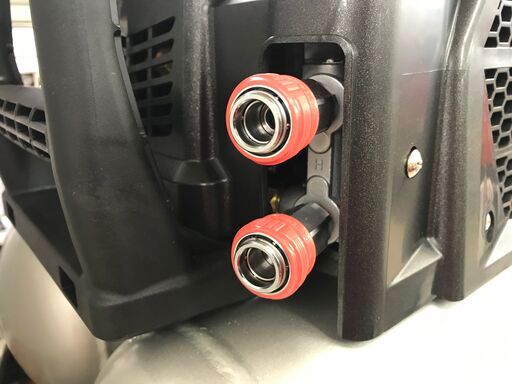 マキタ 未使用 AC462XGB コンプレッサー 16Lうるま市田場