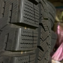 スタッドレスタイヤ　PIRELLI ヴェルファイア.アルファード