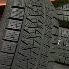 スタッドレスタイヤ　PIRELLI ヴェルファイア.アルファード