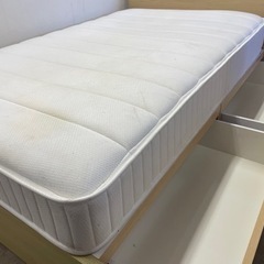 061200 セミダブルベッド