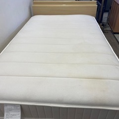 061200 セミダブルベッド